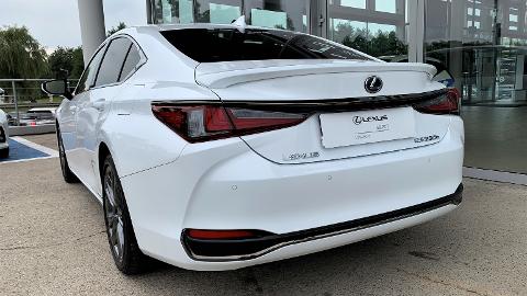 Lexus ES (218KM) -  235 500  PLN, 2021 - łódź - wyprzedaż | Autoria.pl