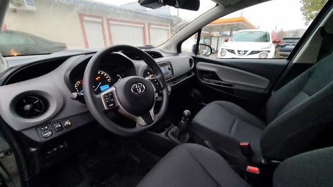 Toyota Yaris III  (111KM) - 58 700  PLN, 2019 - Włocławek - wyprzedaż | Autoria.pl