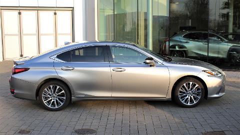 Lexus ES (178KM) -  204 900  PLN, 2020 - Warszawa - wyprzedaż | Autoria.pl