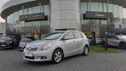 Toyota Verso (132KM) - 32 900  PLN, 2009 - Kraków - wyprzedaż | Autoria.pl