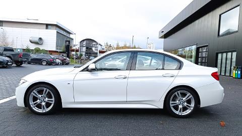 BMW Seria 3 F30/F31  (252KM) -  145 900  PLN, 2018 - Gdańsk - wyprzedaż | Autoria.pl