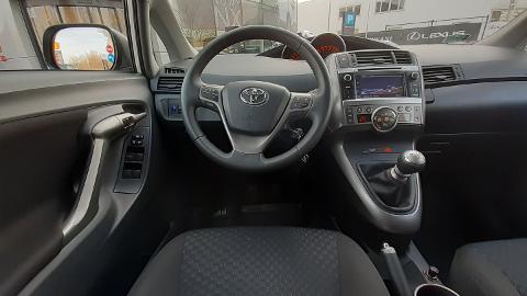 Toyota Verso (132KM) - 32 900  PLN, 2009 - Kraków - wyprzedaż | Autoria.pl