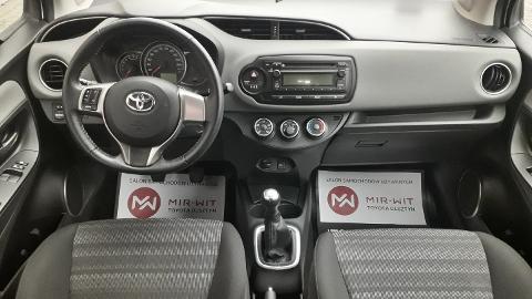 Toyota Yaris III  (69KM) - 41 300  PLN, 2016 - Olsztyn - wyprzedaż | Autoria.pl