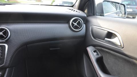Mercedes-Benz Klasa A W176  (122KM) - 94 900  PLN, 2017 - Kalisz - wyprzedaż | Autoria.pl