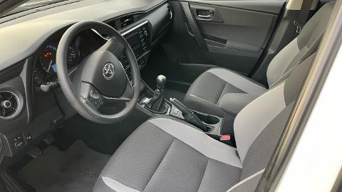 Toyota Auris II  (90KM) - 49 850  PLN, 2017 - Chwaszczyno - wyprzedaż | Autoria.pl