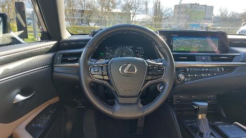 Lexus ES (178KM) -  209 500  PLN, 2021 - Szczecin - wyprzedaż | Autoria.pl