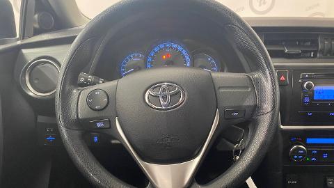 Toyota Auris II  (132KM) - 49 700  PLN, 2014 - Poznań - wyprzedaż | Autoria.pl