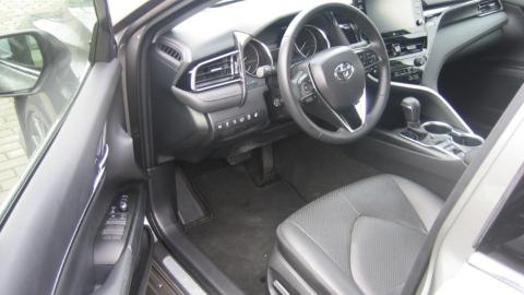 Toyota Camry (218KM) -  175 900  PLN, 2021 - Rybnik - wyprzedaż | Autoria.pl