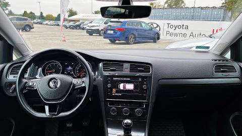 Volkswagen Golf VII  (130KM) - 81 900  PLN, 2018 - Bydgoszcz - wyprzedaż | Autoria.pl