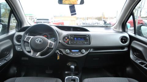 Toyota Yaris III  (75KM) - 61 800  PLN, 2018 - Lubin - wyprzedaż | Autoria.pl