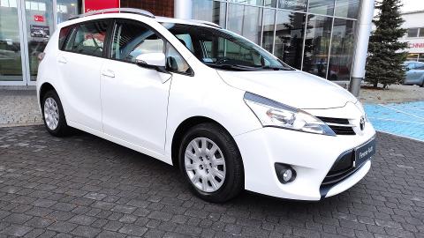 Toyota Verso (112KM) - 64 800  PLN, 2017 - Chwaszczyno - wyprzedaż | Autoria.pl