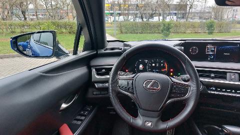 Lexus UX (171KM) -  157 000  PLN, 2020 - Szczecin - wyprzedaż | Autoria.pl