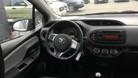 Toyota Yaris III  (69KM) - 39 900  PLN, 2016 - Kalinówka - wyprzedaż | Autoria.pl