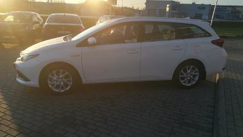 Toyota Auris II  (135KM) - 72 900  PLN, 2017 - Białystok - wyprzedaż | Autoria.pl