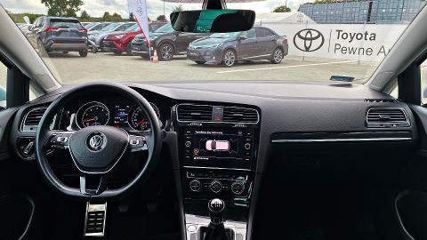 Volkswagen Golf VII  (150KM) - 88 700  PLN, 2018 - Bydgoszcz - wyprzedaż | Autoria.pl