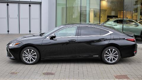 Lexus ES (178KM) -  204 900  PLN, 2020 - Warszawa - wyprzedaż | Autoria.pl