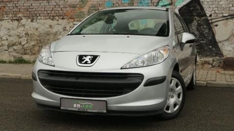 Peugeot 207 207 Benzyna 1,4 Klimatyzacja Niski przebieg: 120tyś.km (73KM) - 10 990  PLN, 2007 - BYTOM - wyprzedaż | Autoria.pl