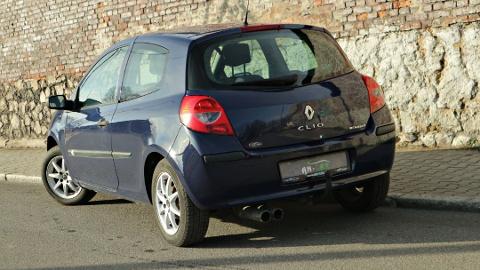 Renault Clio _Klimatyzacja_Alu felgi_ (75KM) - 10 990  PLN, 2008 - BYTOM - wyprzedaż | Autoria.pl