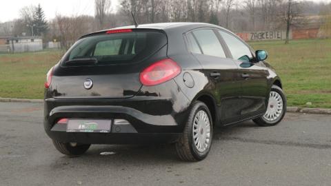 Fiat Bravo _1.4 90KM_2 x Koła_Doświetlanie zakrętów_ (90KM) - 17 900  PLN, 2009 - BYTOM - wyprzedaż | Autoria.pl