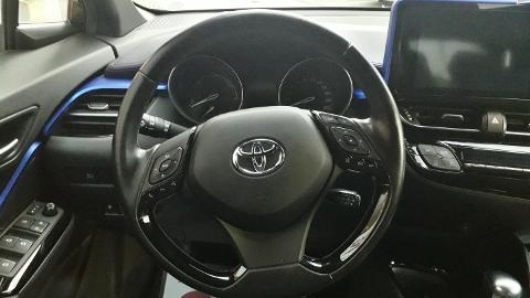 Toyota C-HR (98KM) - 86 900  PLN, 2017 - Olsztyn - wyprzedaż | Autoria.pl