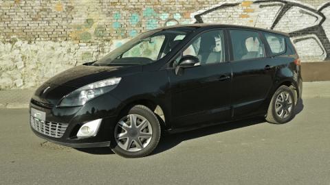 Renault Grand Scenic _1,6 16V_Grzane fotele_ (110KM) - 26 900  PLN, 2011 - BYTOM - wyprzedaż | Autoria.pl