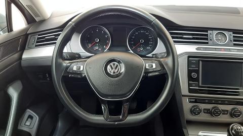 Volkswagen Passat B8  (125KM) - 75 800  PLN, 2018 - Jelenia Góra - wyprzedaż | Autoria.pl