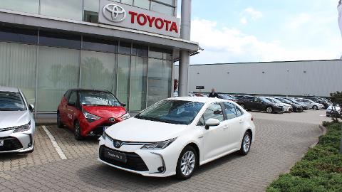 Toyota Corolla Seria E21  (122KM) -  102 800  PLN, 2020 - Kobierzyce - wyprzedaż | Autoria.pl