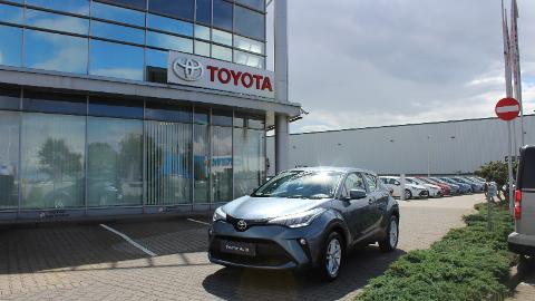 Toyota C-HR (116KM) - 92 800  PLN, 2020 - Kobierzyce - wyprzedaż | Autoria.pl