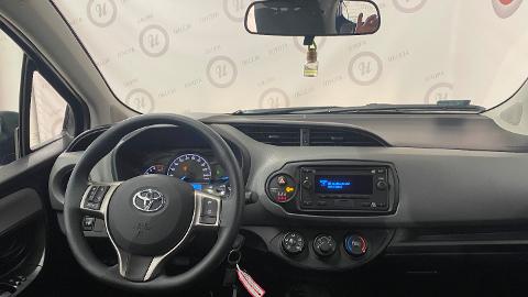 Toyota Yaris III  (72KM) - 57 700  PLN, 2020 - Poznań - wyprzedaż | Autoria.pl