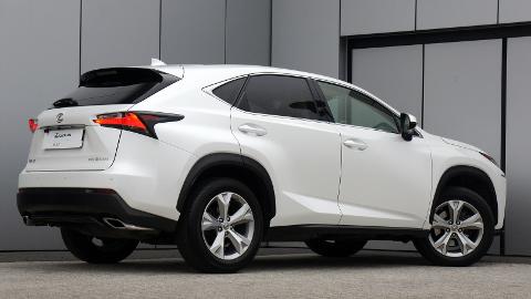 Lexus NX (238KM) -  152 000  PLN, 2015 - Warszawa - wyprzedaż | Autoria.pl