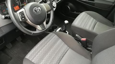 Toyota Yaris III  (69KM) - 40 900  PLN, 2016 - Białystok - wyprzedaż | Autoria.pl