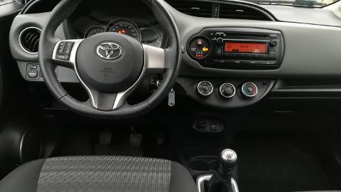 Toyota Yaris III  (69KM) - 40 900  PLN, 2016 - Białystok - wyprzedaż | Autoria.pl