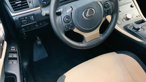 Lexus CT (136KM) -  115 900  PLN, 2020 - Wrocław - wyprzedaż | Autoria.pl