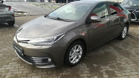 Toyota Corolla Seria E16  (132KM) - 75 900  PLN, 2017 - Białystok - wyprzedaż | Autoria.pl