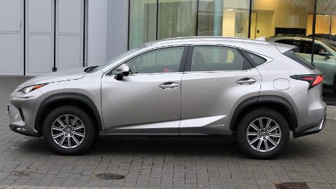 Lexus NX (155KM) -  143 900  PLN, 2018 - Warszawa - wyprzedaż | Autoria.pl