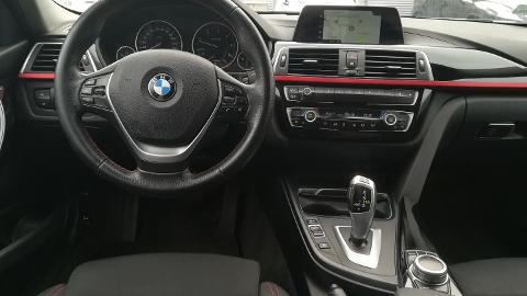 BMW Seria 3 F30/F31  (190KM) -  111 900  PLN, 2018 - Białystok - wyprzedaż | Autoria.pl