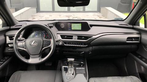 Lexus UX (171KM) -  127 800  PLN, 2019 - Warszawa - wyprzedaż | Autoria.pl