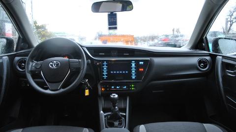 Toyota Auris II  (99KM) - 52 500  PLN, 2017 - Lubin - wyprzedaż | Autoria.pl
