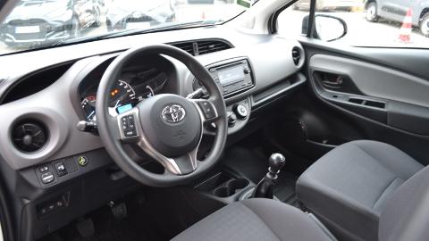 Toyota Yaris III  (111KM) - 47 400  PLN, 2019 - Mirków - wyprzedaż | Autoria.pl