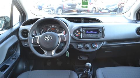 Toyota Yaris III  (111KM) - 47 400  PLN, 2019 - Mirków - wyprzedaż | Autoria.pl