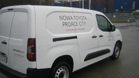 Toyota PROACE CITY (102KM) - 95 800  PLN, 2020 - Rybnik - wyprzedaż | Autoria.pl