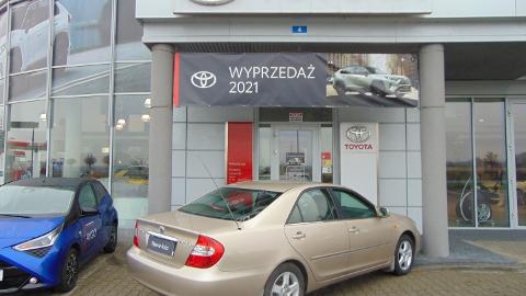 Toyota Camry (186KM) - 18 500  PLN, 2002 - Leszno - wyprzedaż | Autoria.pl