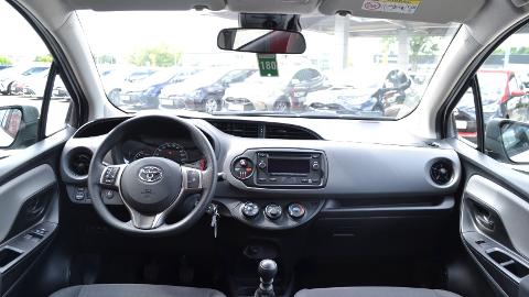 Toyota Yaris III  (111KM) - 47 400  PLN, 2019 - Mirków - wyprzedaż | Autoria.pl