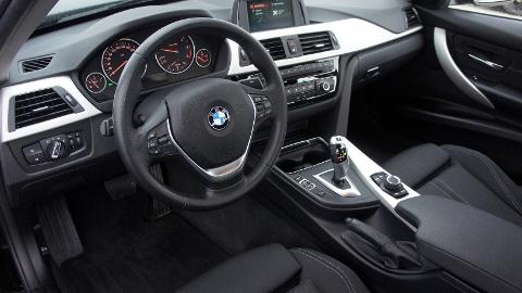 BMW Seria 3 F30/F31  (150KM) - 94 900  PLN, 2018 - Warszawa - wyprzedaż | Autoria.pl