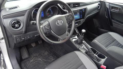 Toyota Auris II  (132KM) - 64 800  PLN, 2015 - Piaseczno - wyprzedaż | Autoria.pl