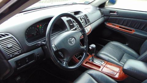 Toyota Camry (186KM) - 18 500  PLN, 2002 - Leszno - wyprzedaż | Autoria.pl