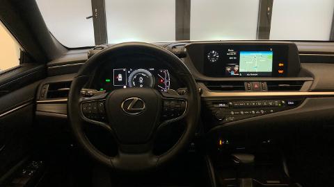 Lexus ES (218KM) -  204 900  PLN, 2020 - Warszawa - wyprzedaż | Autoria.pl