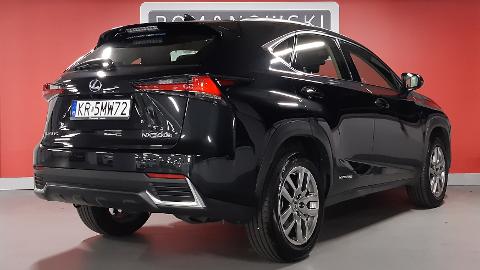 Lexus NX (197KM) - 1 775  PLN, 2019 - Kraków - wyprzedaż | Autoria.pl