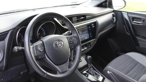 Toyota Auris II  (132KM) - 74 800  PLN, 2016 - Kobierzyce - wyprzedaż | Autoria.pl