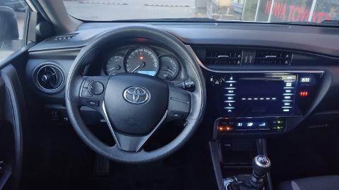 Toyota Auris II  (90KM) - 47 800  PLN, 2017 - Marki - wyprzedaż | Autoria.pl